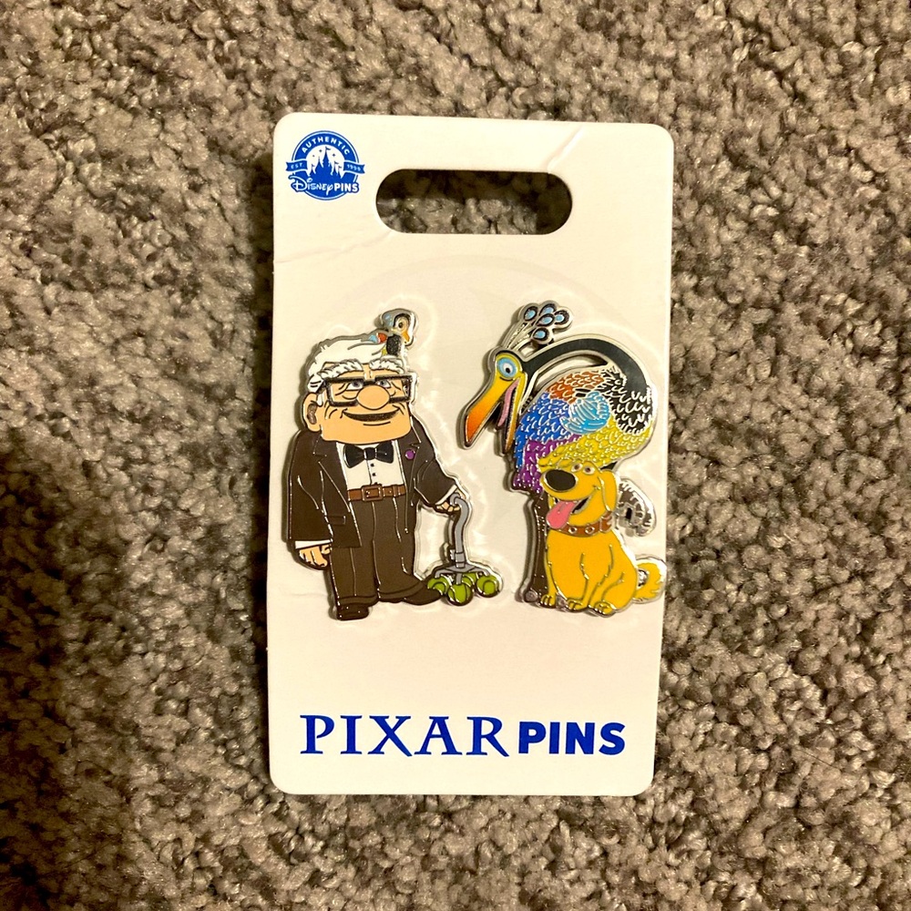 Disney Pixars UP pin, 2 pieces BNWT